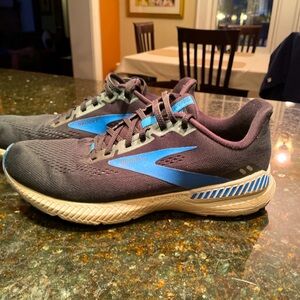 Brooks Running Trainers, men’s size 8.5
